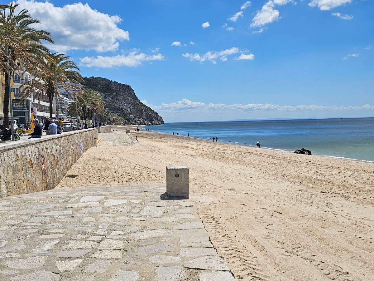 Praia da Califórnia Sesimbra
